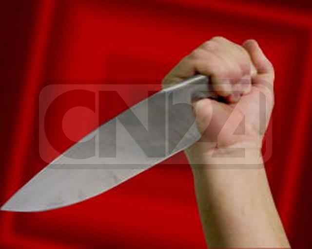 http://www.cn24tv.it/public/images/201111/coltello-minaccia-001.jpg
