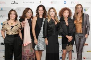Patrizia Mirigliani, Antonietta Angelucci, Chiara Giordano, Paola Ferrari, Cinzia Leone e Veronica Maya