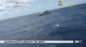 Incendio barca di migranti: tre i morti, altri sono ancora i dispersi